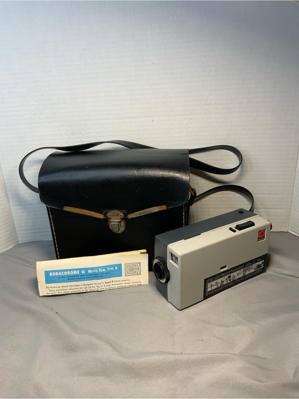 Vintage Kodak  M2 Instamatic Movie Camera-Untested- parts or repair only W/case